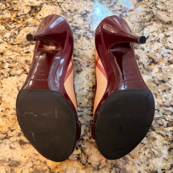 Burberry Open Toe Buckle Pumps - Picture 8 of 11